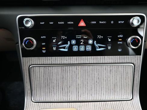 New 2026 Genesis GV80 2.5T Advanced image 33