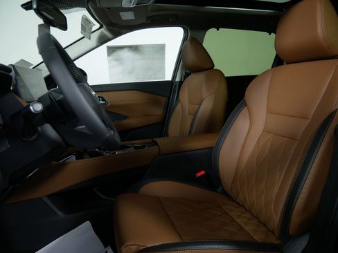 New 2026 Nissan Rogue Platinum image 15