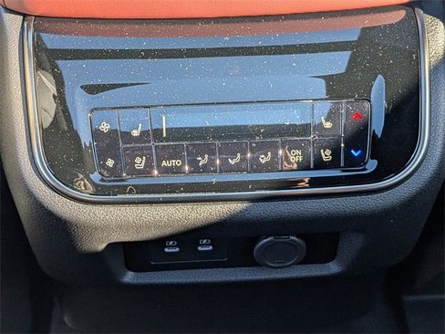 New 2026 INFINITI QX80 Autograph w/ Premium Cargo Package image 14