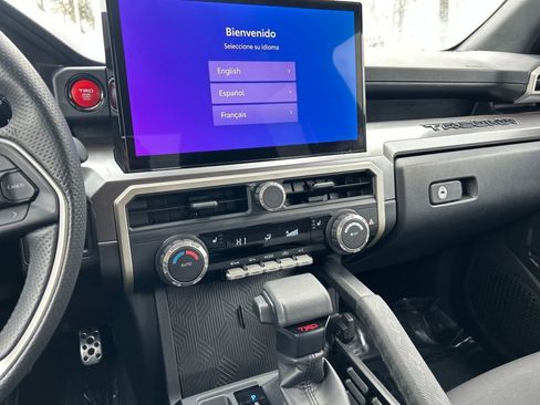 Certified 2025 Toyota Tacoma TRD Sport image 17