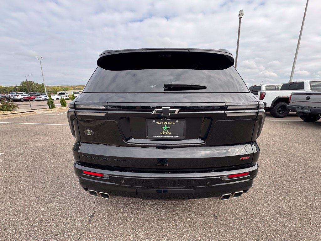 Used 2025 Chevrolet Traverse RS AWD/4WD image 9