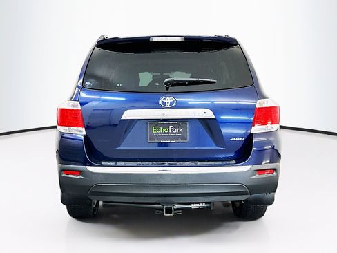 Used 2012 Toyota Highlander Limited w/ Tow Pkg image 7