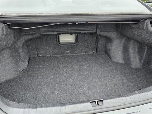 Used 2018 Toyota Avalon XLE image 6