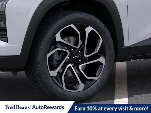 New 2026 Chevrolet Trax RS w/ Driver Confidence Package FWD image 11
