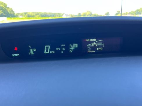 Used 2015 Toyota Prius Persona Series FWD image 17