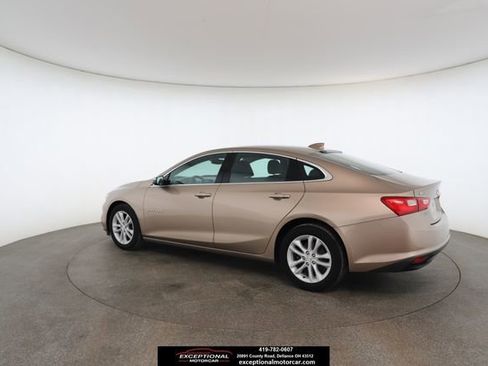 Used 2018 Chevrolet Malibu LT image 9