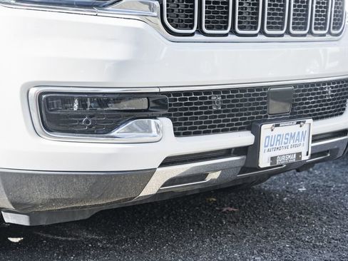 Used 2022 Jeep Wagoneer Series III image 12