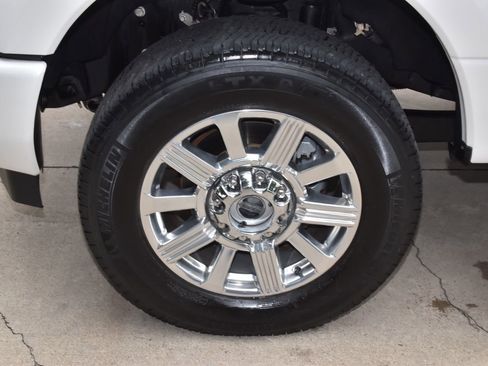 Used 2018 Ford F250 Limited w/ FX4 Off-Road Package AWD/4WD image 40