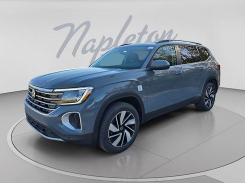 New 2026 Volkswagen Atlas SE FWD image 1