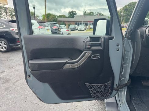 Used 2014 Jeep Wrangler Unlimited Sport w/ Quick Order Package 24S AWD/4WD image 10