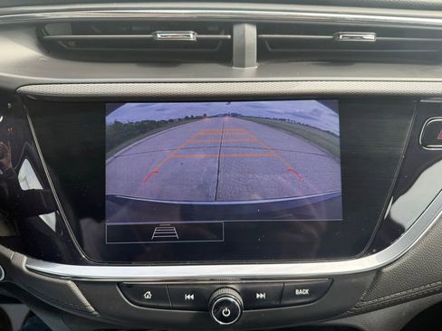 Used 2023 Buick Encore GX Essence FWD image 41