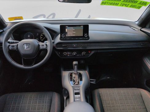 Certified 2024 Honda HR-V Sport image 18