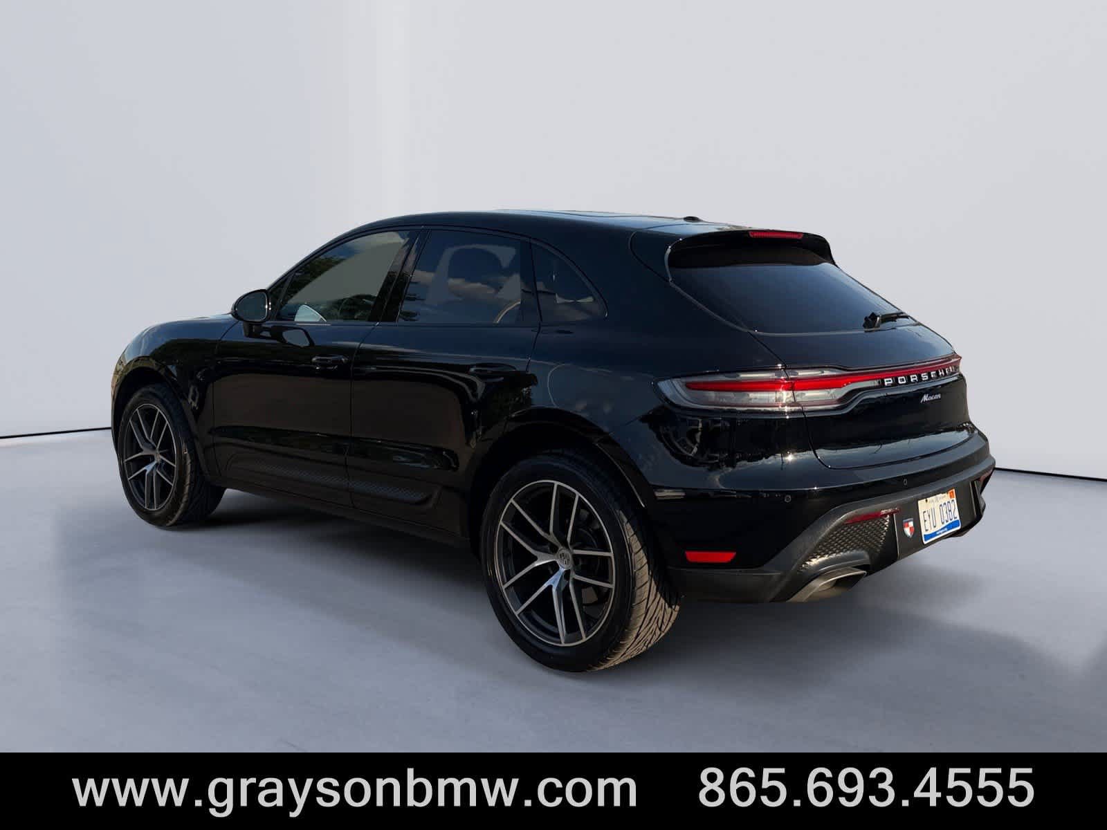 Used 2025 Porsche Macan AWD/4WD image 5
