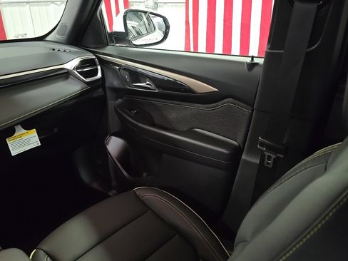 New 2025 Chevrolet TrailBlazer ACTIV w/ Convenience Package image 12