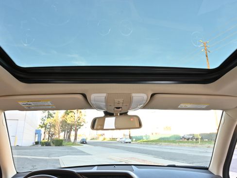 Used 2015 Mercedes-Benz GLK 350 2WD image 35