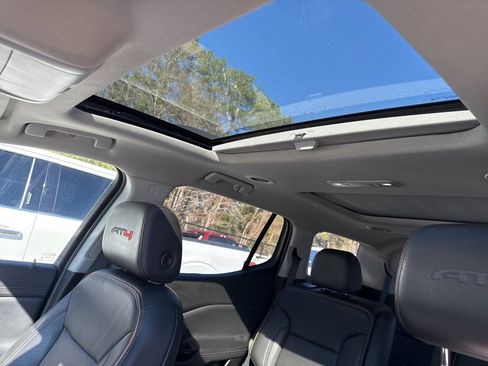 Used 2021 GMC Acadia AT4 w/ Technology Package image 8