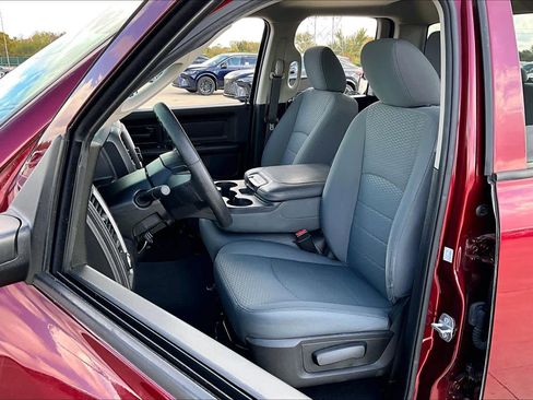 Used 2019 RAM 1500 Tradesman w/ Chrome Plus Package image 7