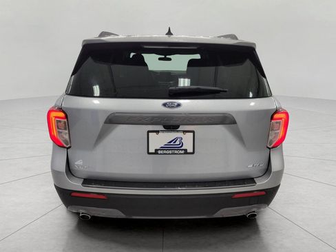 Used 2024 Ford Explorer XLT w/ Equipment Group 202A AWD/4WD image 25