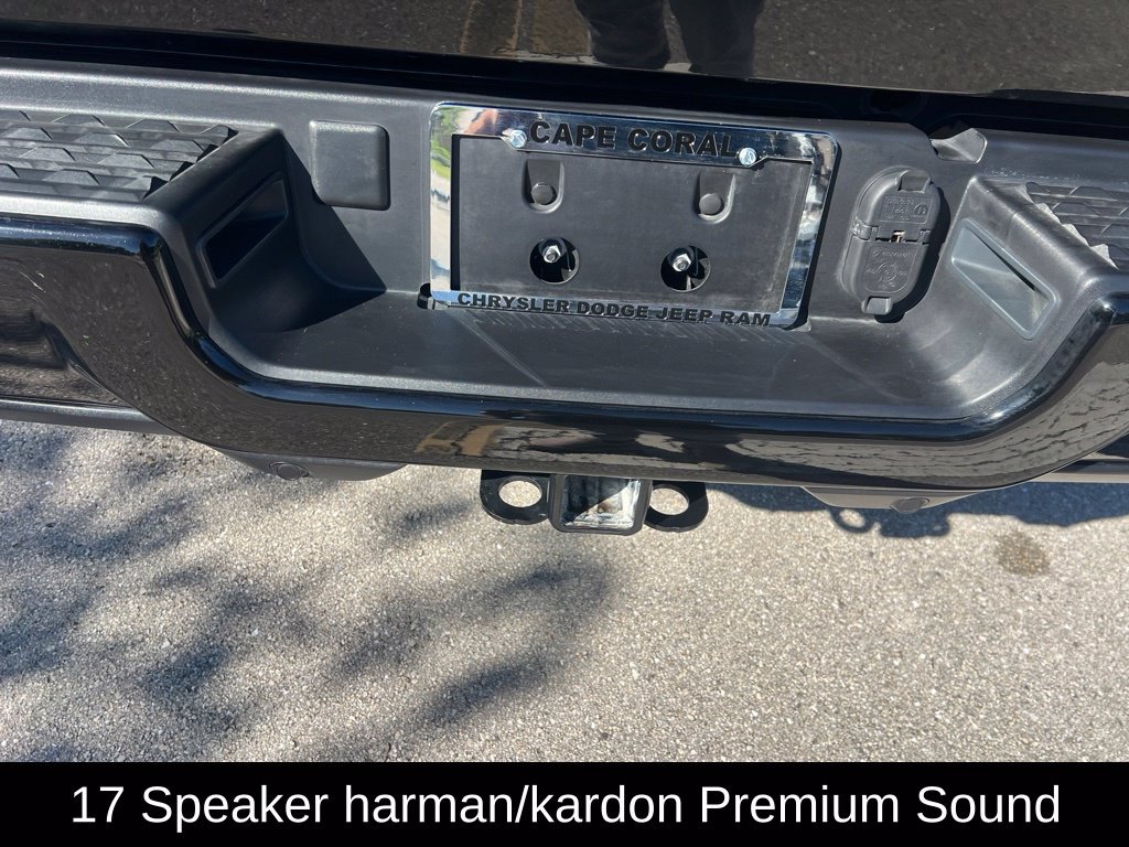 Used 2025 RAM 2500 Laramie AWD/4WD image 10