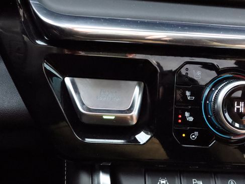 Certified 2024 GMC Sierra 1500 Denali Ultimate image 21