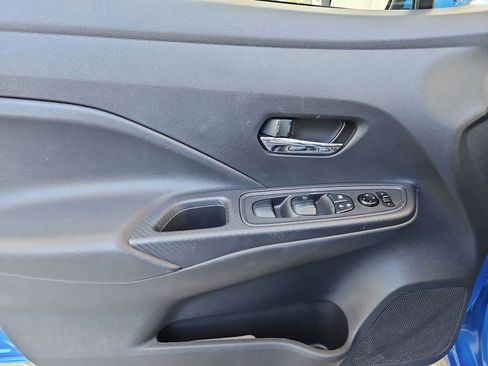 Used 2023 Nissan Versa SV image 23