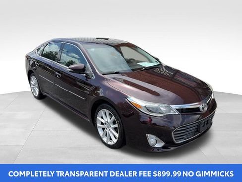 Used 2013 Toyota Avalon Limited FWD image 2