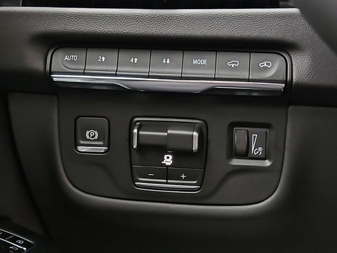 Certified 2026 Cadillac Escalade ESV Sport w/ LPO, ONYX Package image 28