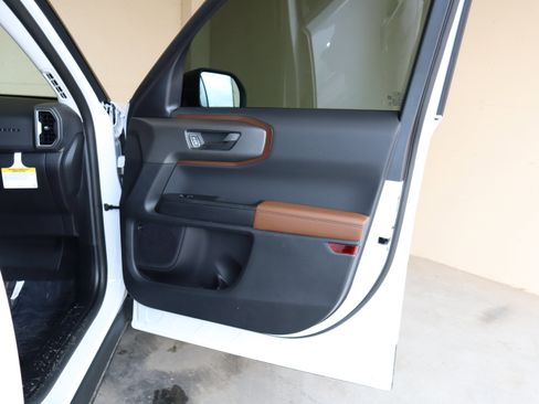 New 2025 Ford Bronco Sport Outer Banks w/ Outer Banks Tech Package+ image 39