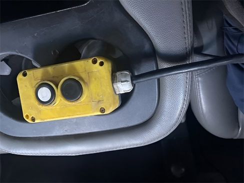 Used 2013 GMC Sierra 3500 W/T w/ Snow Plow Prep Package image 21