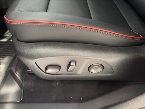 New 2027 Chevrolet Traverse RS w/ LPO, Floor Liner Package AWD/4WD image 12
