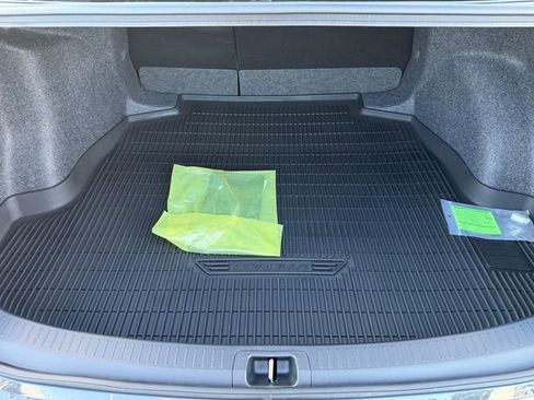 Certified 2025 Toyota Corolla SE w/ Convenience Package image 16