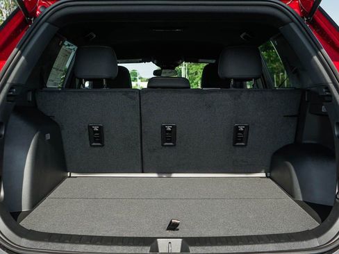 New 2027 Chevrolet Equinox LT AWD/4WD image 8