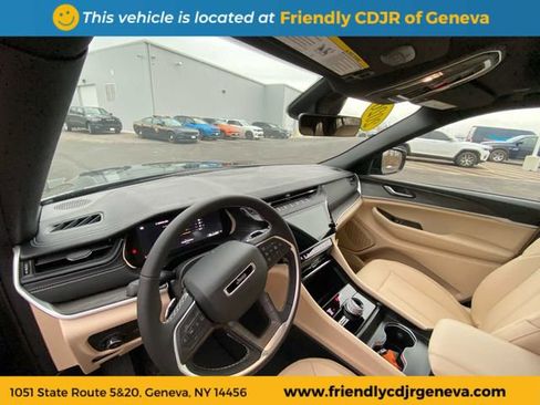 New 2026 Jeep Grand Cherokee Limited w/ Limited Altitude Package AWD/4WD image 13