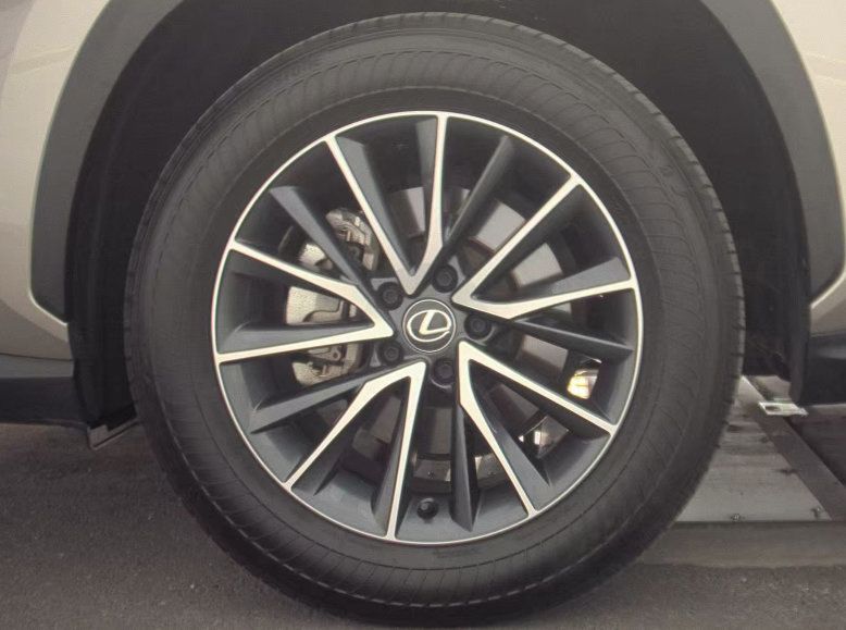 Used 2025 Lexus NX 250 FWD w/ Accessory Package (K3) image 10