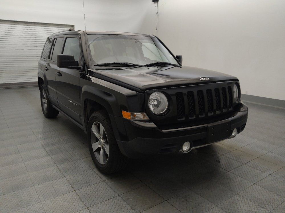 Used 2017 Jeep Patriot High Altitude AWD/4WD image 13