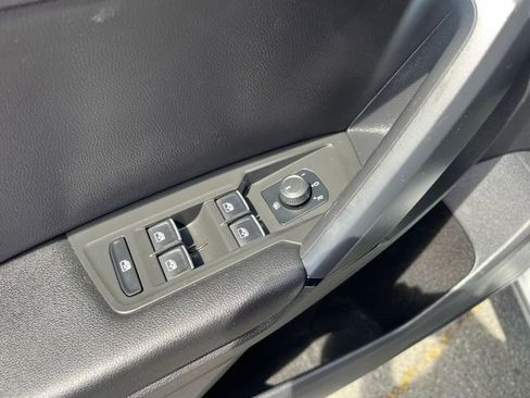 Used 2019 Volkswagen Tiguan S AWD/4WD image 14