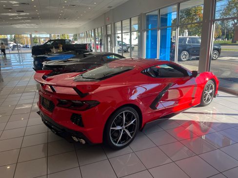 Used 2023 Chevrolet Corvette Stingray Coupe w/ 1LT image 5
