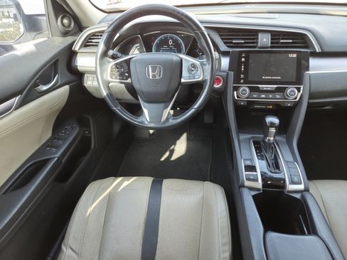 Used 2017 Honda Civic Touring image 7