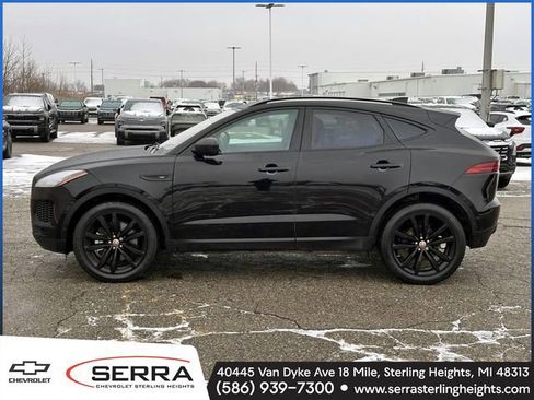 Used 2020 Jaguar E-PACE SE image 2
