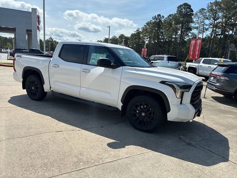 New 2026 Toyota Tundra SR5 RWD image 9
