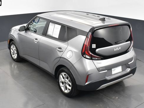 Certified 2023 Kia Soul LX w/ LX Technology Package image 20