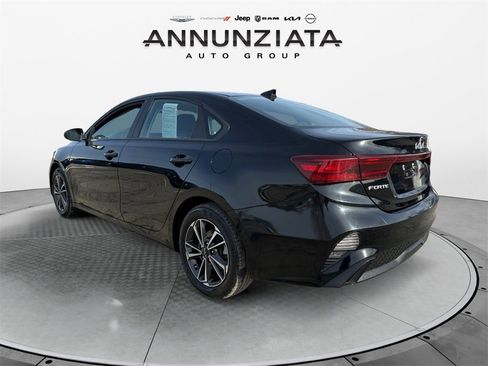 Certified 2023 Kia Forte LXS image 3