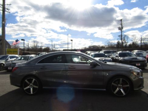 Used 2015 Mercedes-Benz CLA 250 image 4