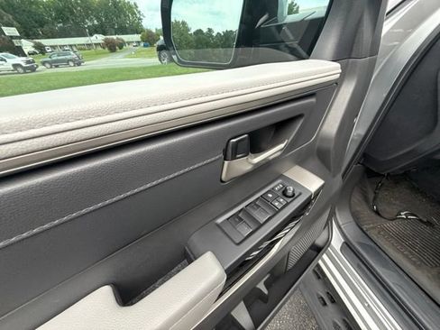 Used 2024 Toyota Tundra Limited AWD/4WD image 15