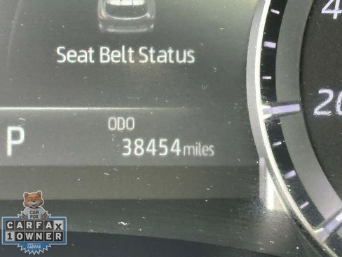 Used 2023 Toyota Highlander XLE AWD/4WD image 27