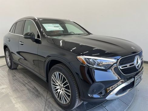 New 2026 Mercedes-Benz GLC 300 image 1