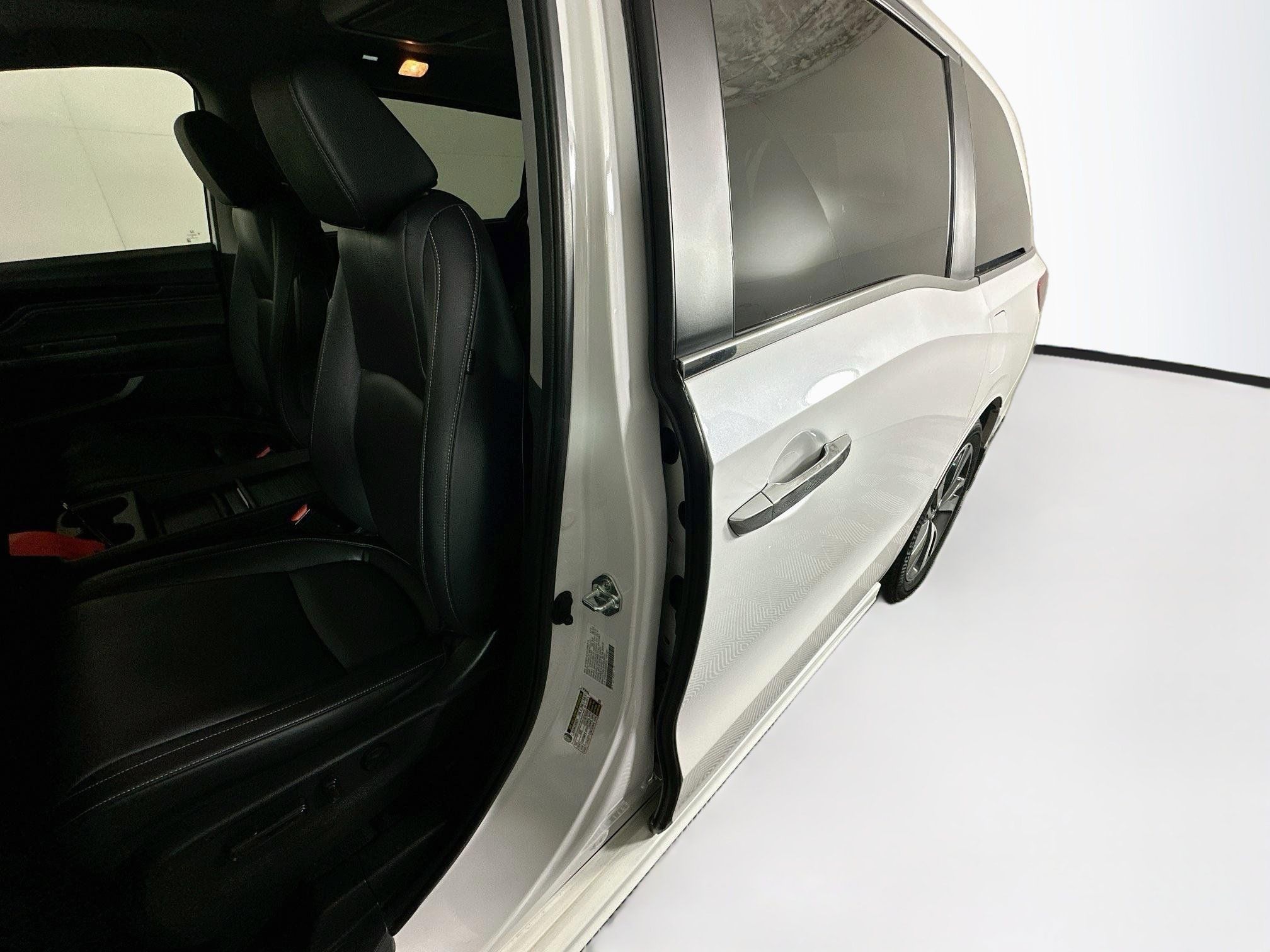 Used 2024 Honda Odyssey Touring image 12