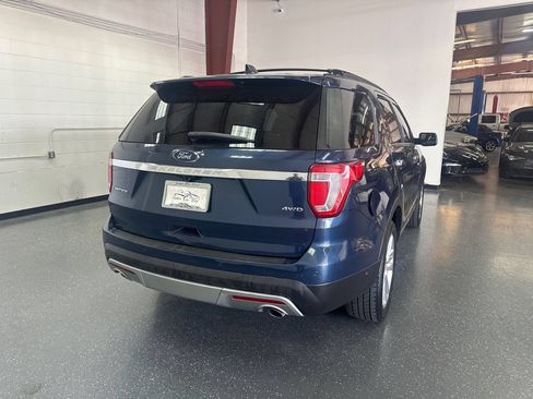Used 2016 Ford Explorer Limited w/ Equipment Group 301A AWD/4WD image 4