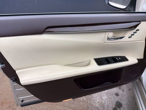 Used 2017 Lexus ES 350 image 11