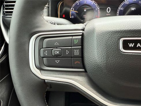 New 2025 Jeep Wagoneer L Series II AWD/4WD image 21